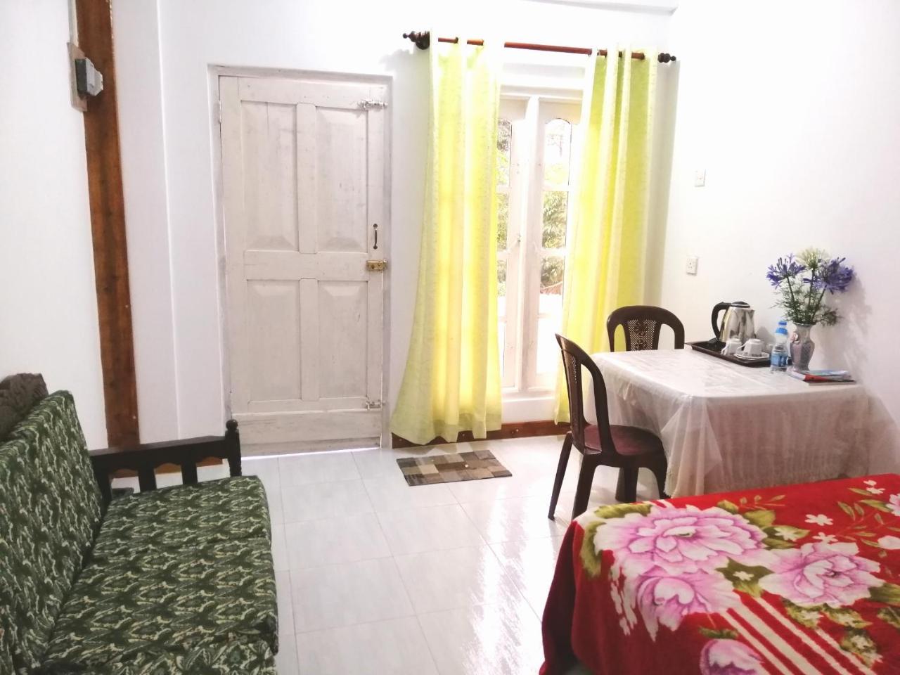 The Galways Edge Homestay Nuwara Eliya Esterno foto